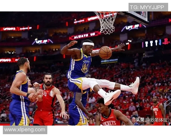 2015年11月18日猛龙勇士对决回顾：精彩瞬间与赛后分析
